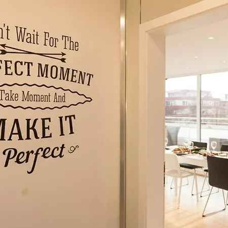 Have-a-nice-stay - Penthouse I Innenstadt I Wenige Minuten Zum Bahnhof I Riesige Dachterrasse Ahrensburg